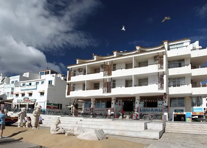 Ξενοδοχείο με διαμερίσματα Edificio - Local Αλμπουφέιρα