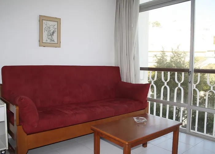 Ξενοδοχείο με διαμερίσματα Edificio - Local Αλμπουφέιρα