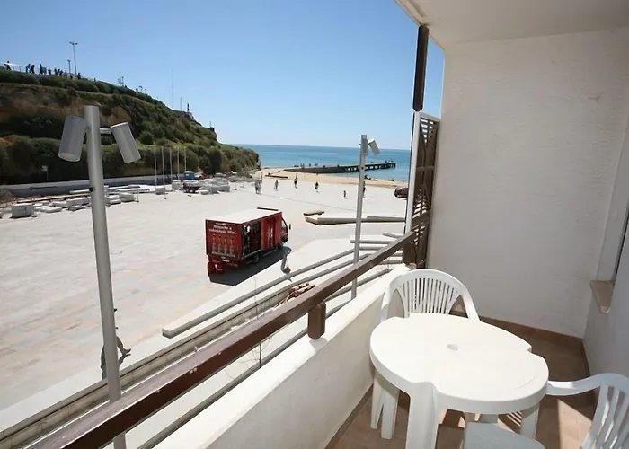 Ξενοδοχείο με διαμερίσματα Edificio - Local 3*