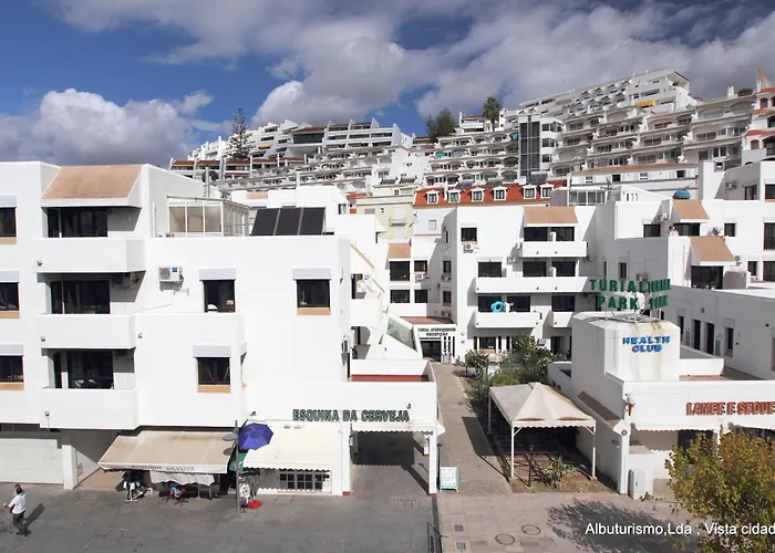 Edificio - Local 3* Αλμπουφέιρα