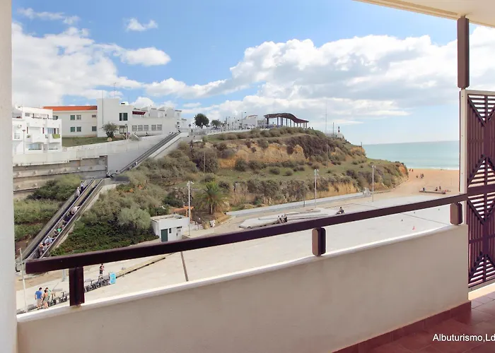 Edificio - Local Αλμπουφέιρα