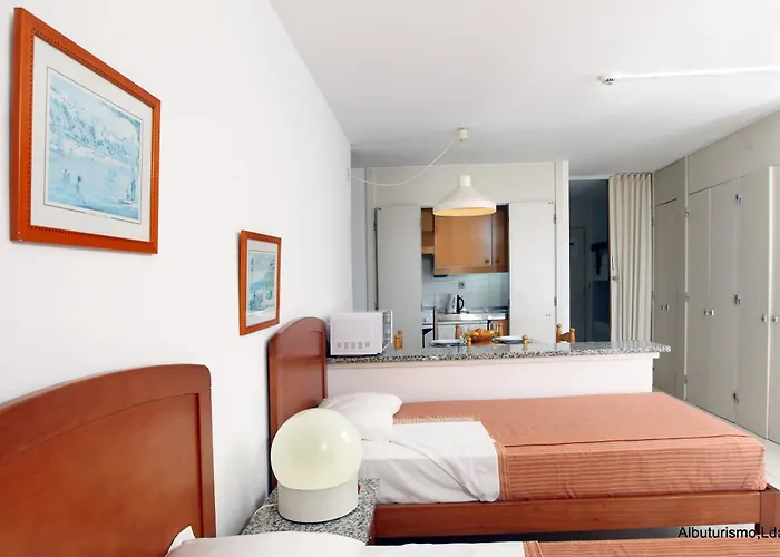 Edificio - Local Αλμπουφέιρα