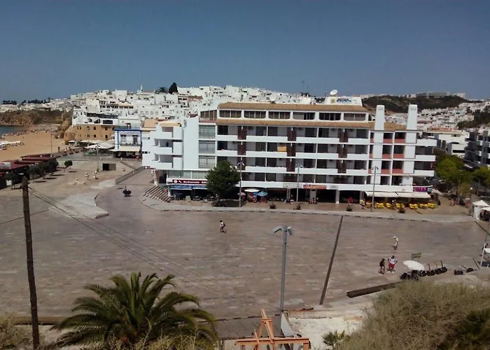 Ξενοδοχείο με διαμερίσματα Edificio - Local