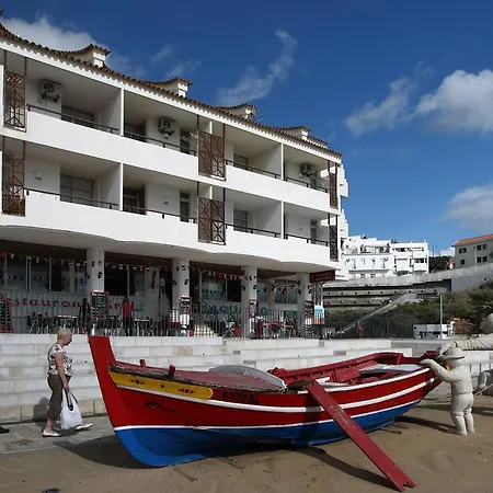 Ξενοδοχείο με διαμερίσματα Edificio - Local