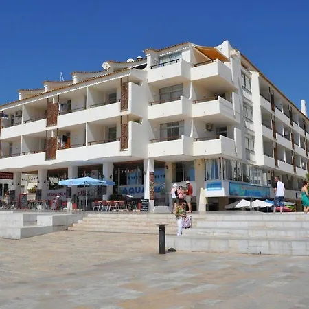 Ξενοδοχείο με διαμερίσματα Edificio - Local Αλμπουφέιρα