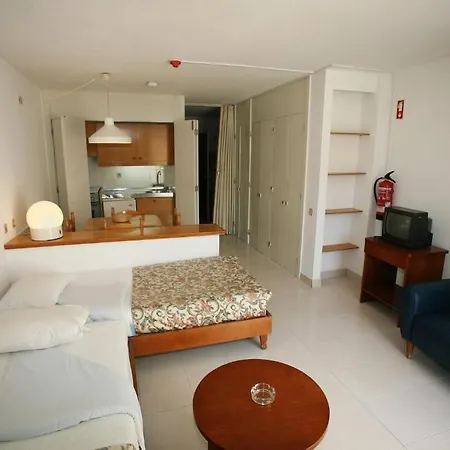 Edificio - Local 2* Αλμπουφέιρα
