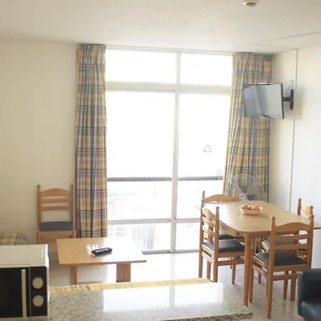 Ξενοδοχείο με διαμερίσματα Edificio - Local