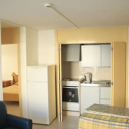 Edificio - Local Ξενοδοχείο με διαμερίσματα