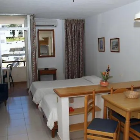 Edificio - Local 3* Αλμπουφέιρα