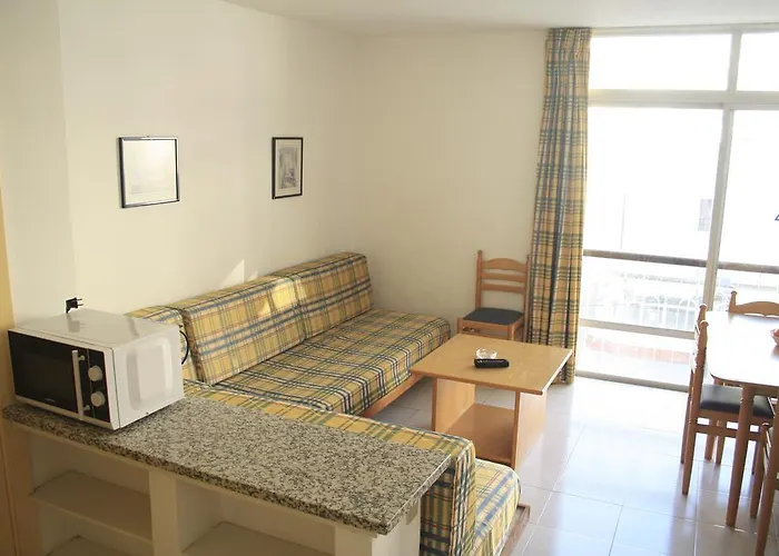 Edificio - Local 3* 阿尔布费拉