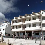 Aparthotel Edificio - Local 3*